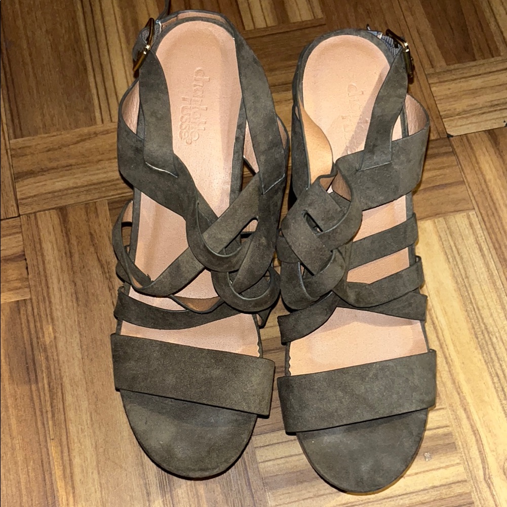 Charlotte Russe Green Sandals Sleek Design